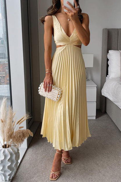 Caroline - Elegant V-Neck Pleated Skirt Dress for Women - Samberule