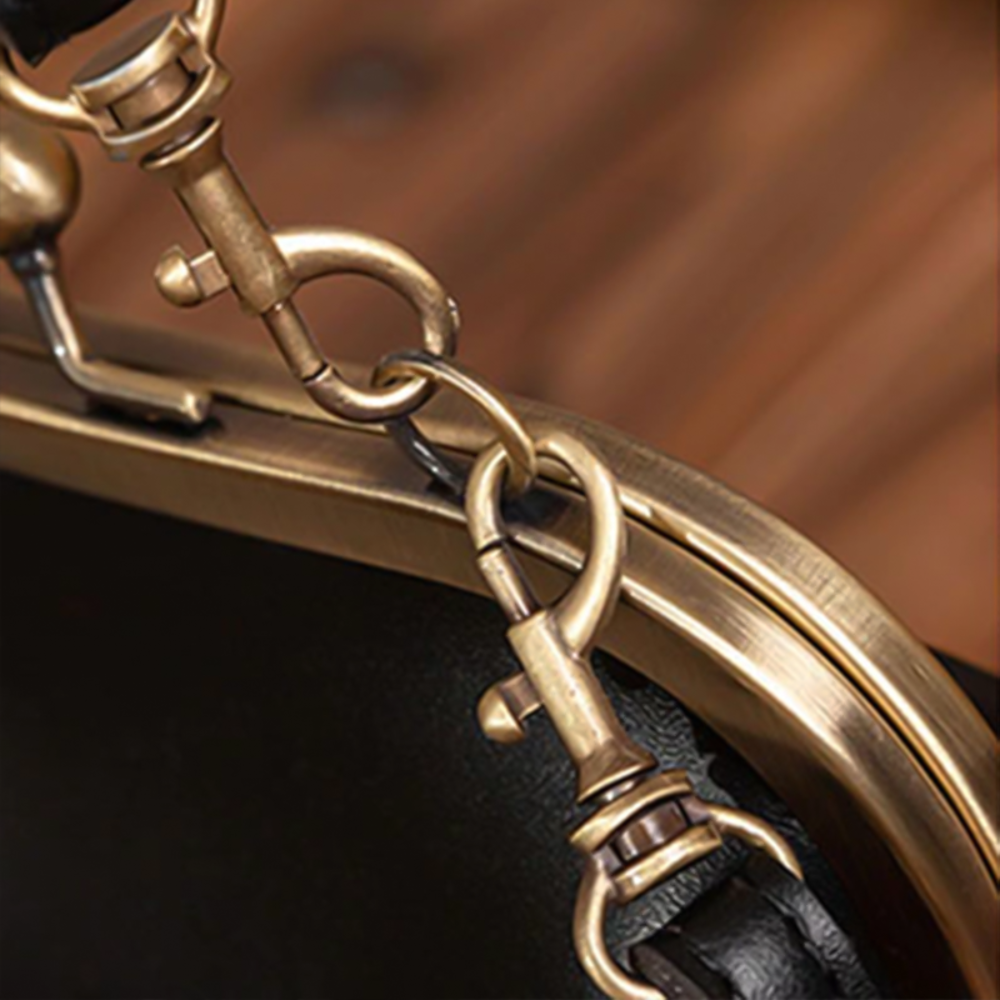 Diana - Vegan Leather Structured Handbag - Samberule