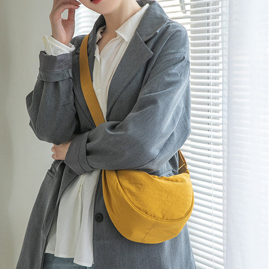 Nevaeh - Crescent Crossbody Bag - Samberule