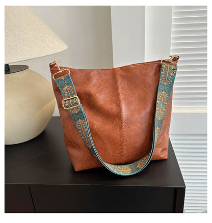 Isla - Vegan Leather Embroidered Bucket Bag - Samberule