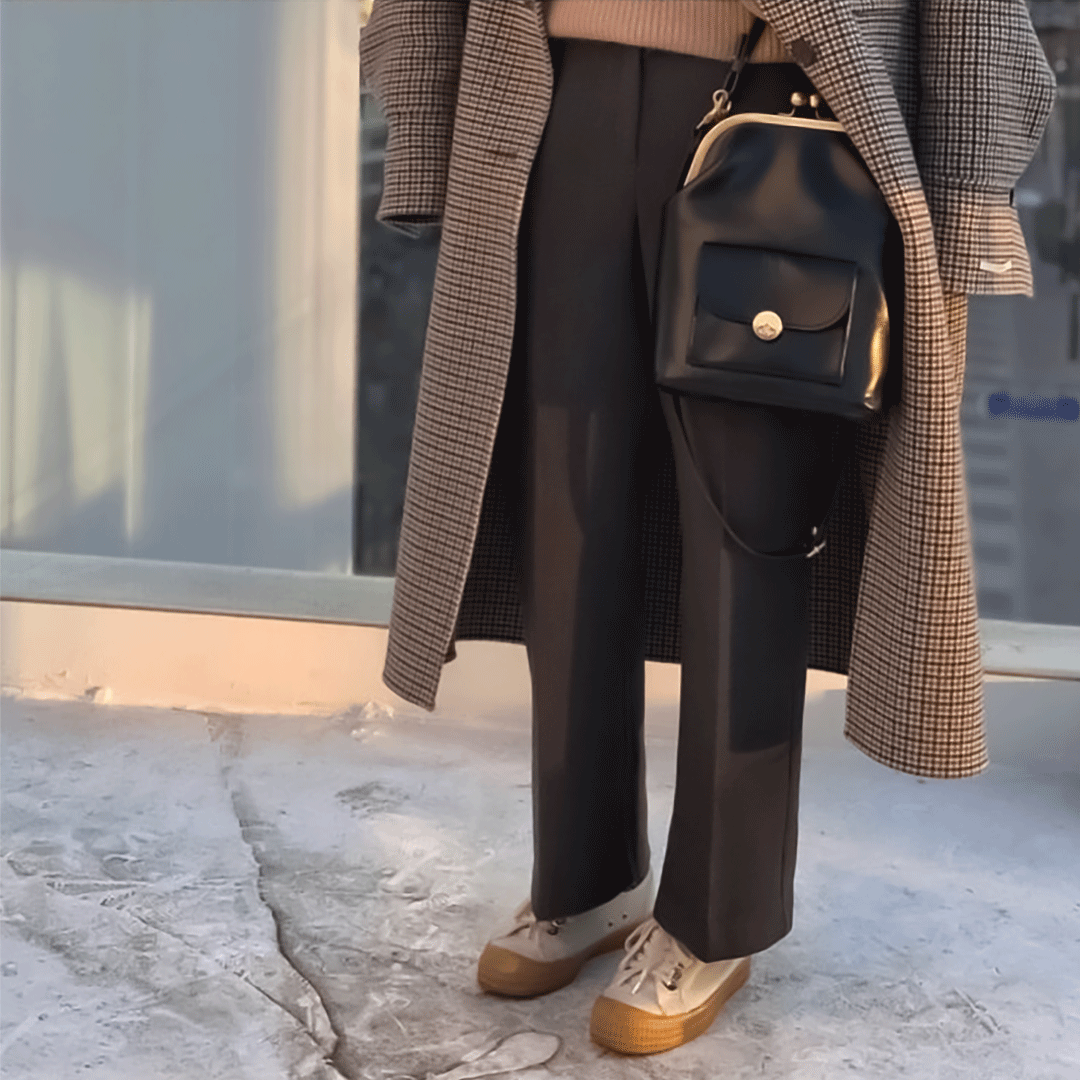 Diana - Vegan Leather Structured Handbag - Samberule